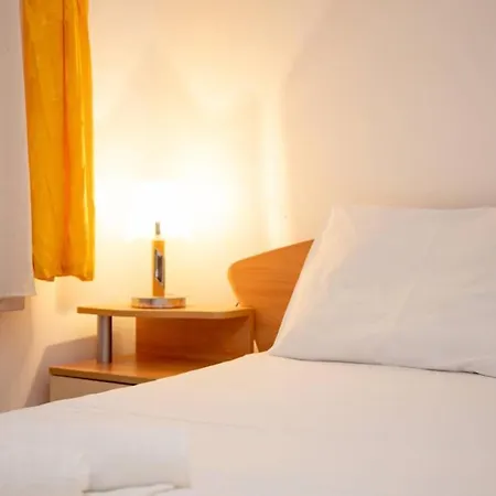 Апартаменты Convenient 1-bedroom Flat Next To Harmanite