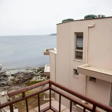 Convenient 1-bedroom Flat Next To Harmanite